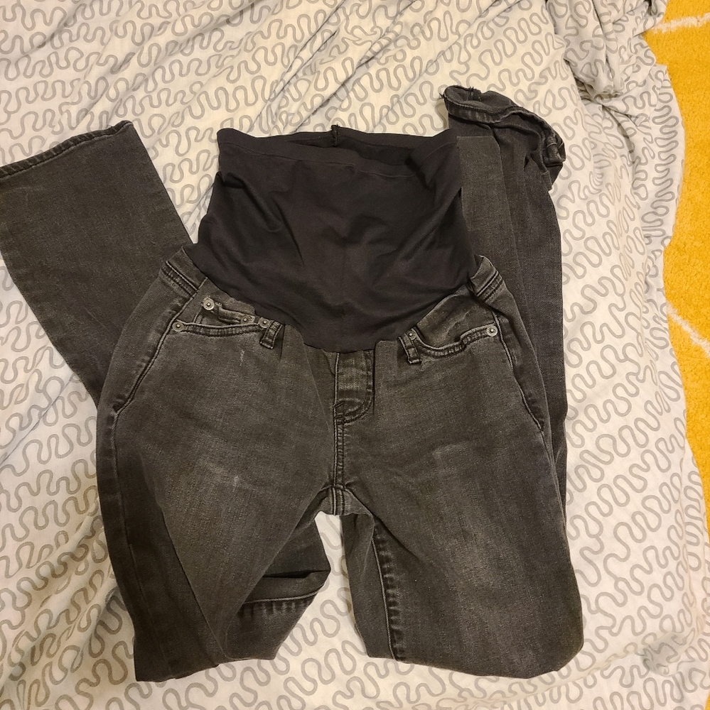 Gap maternity jeans size 25